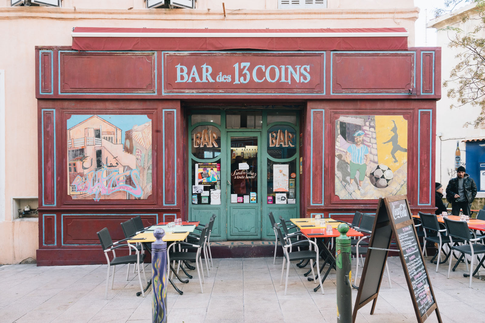 Bar des 13 coins marseille bar du mistral