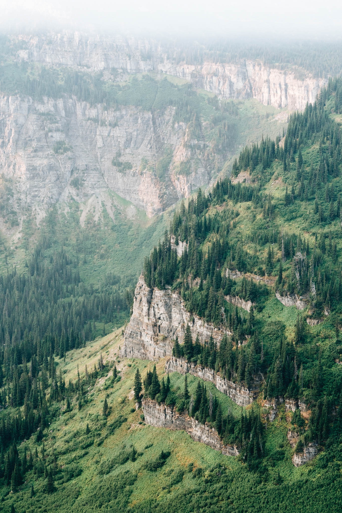 glacier national park sous la brume