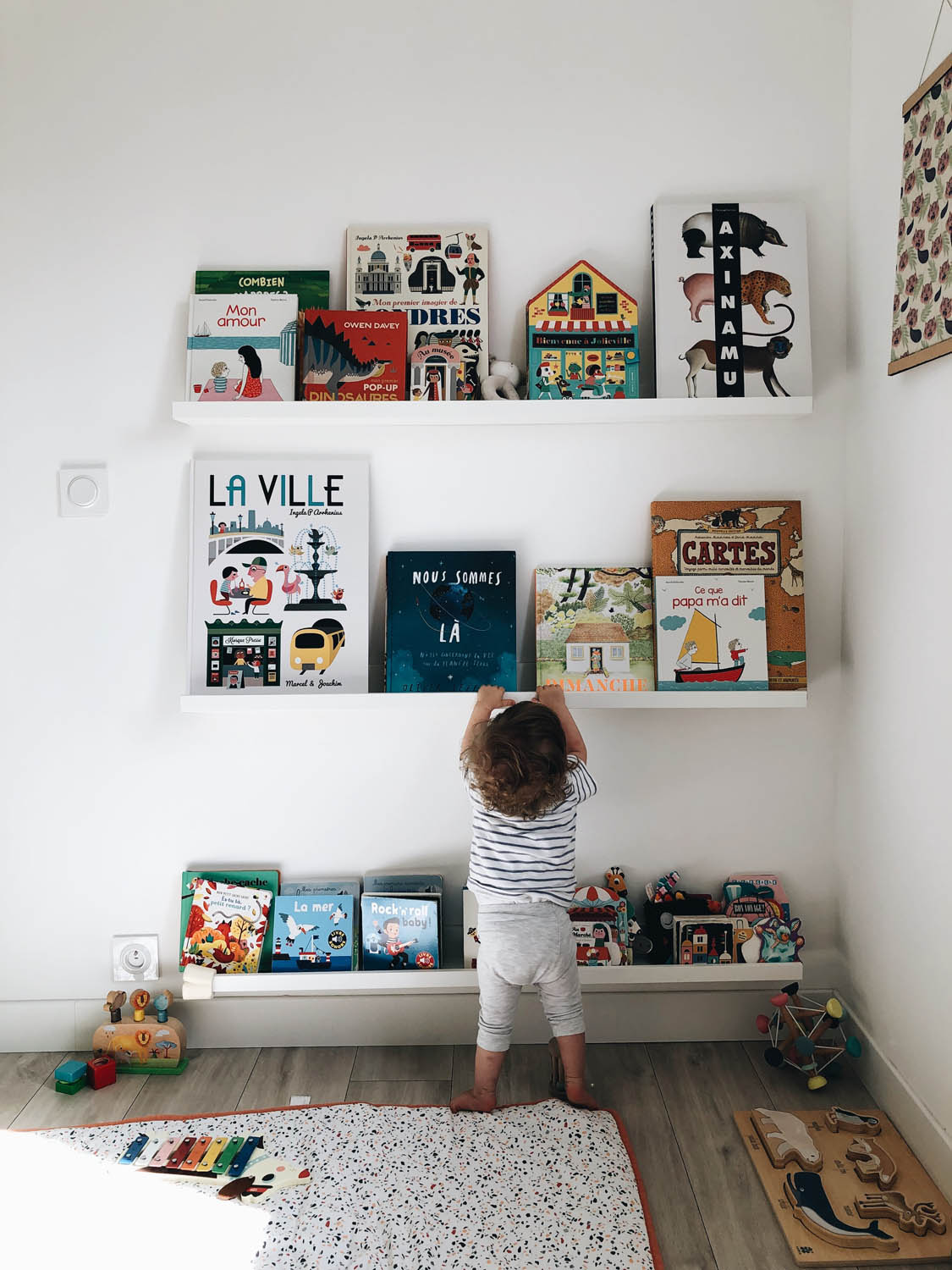 bibliothèque chambre enfant