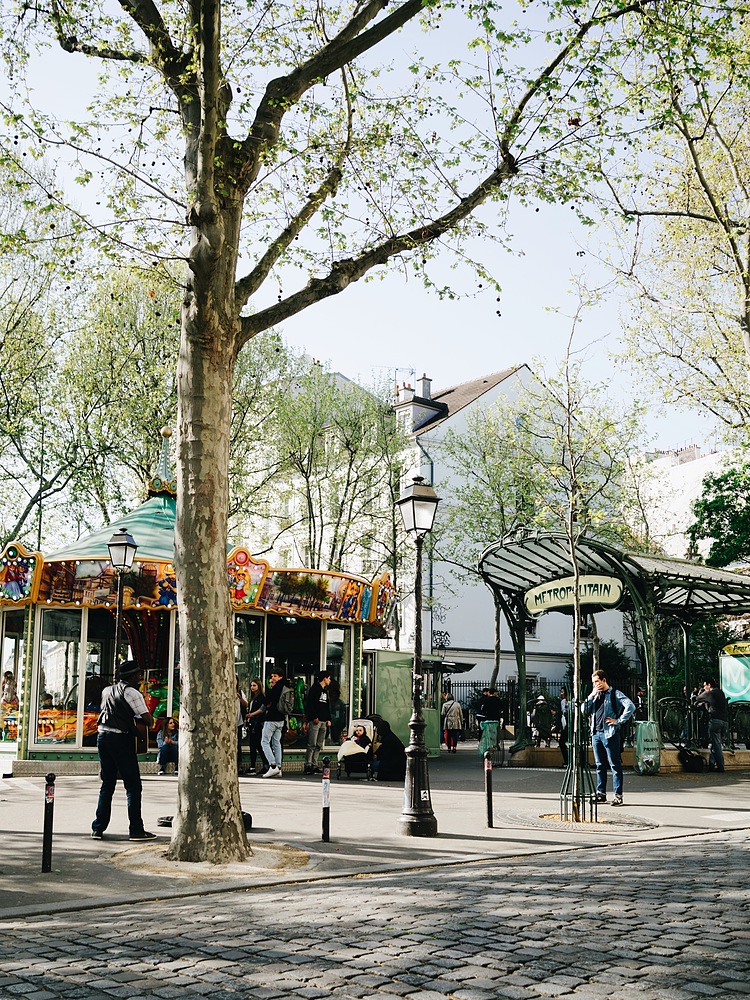 Les Abbesses en été