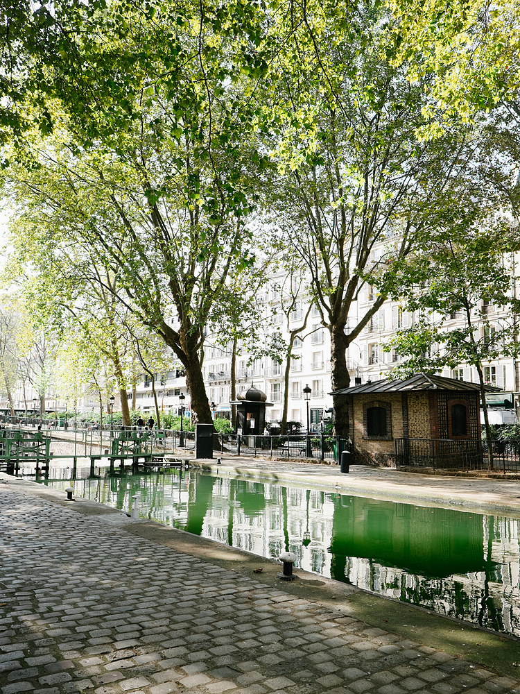 canal saint-martin paris