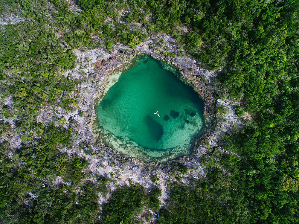 blue hole cat island