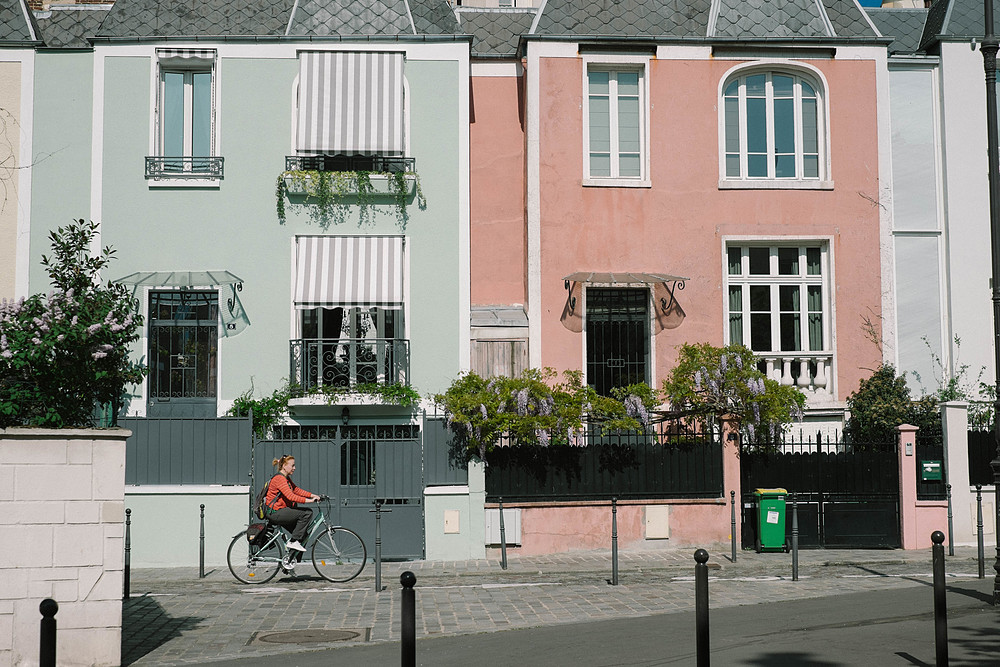 rue dieulafoy maisons colorées paris