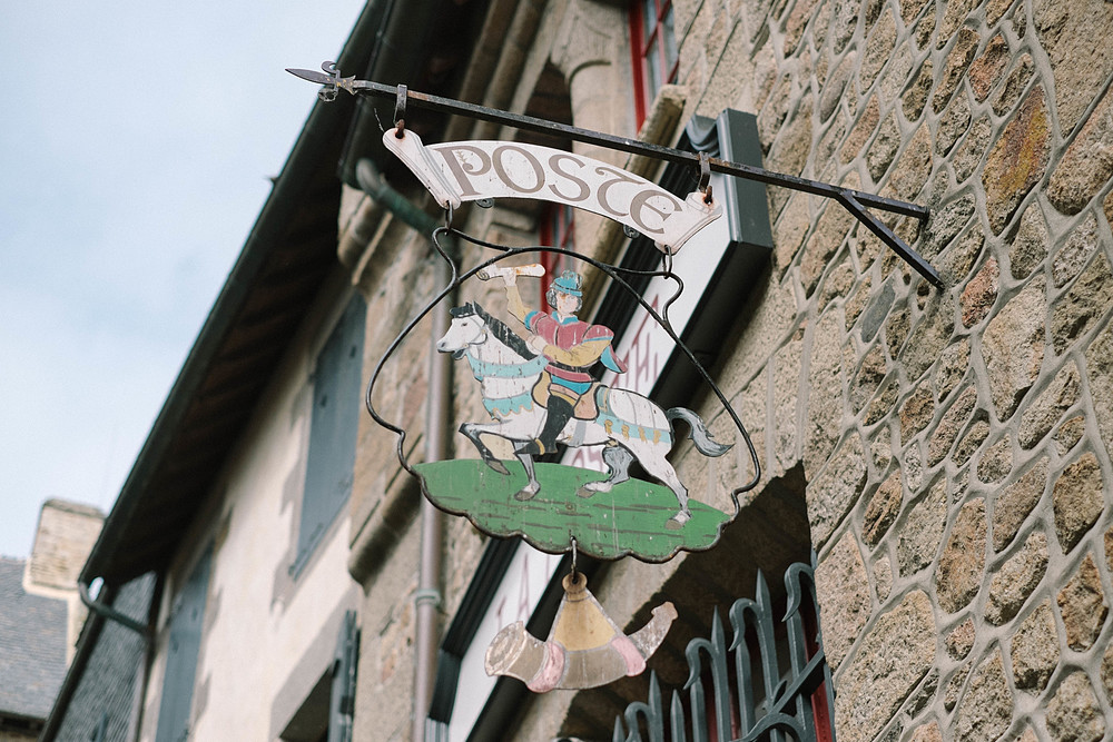 la poste du mont saint michel