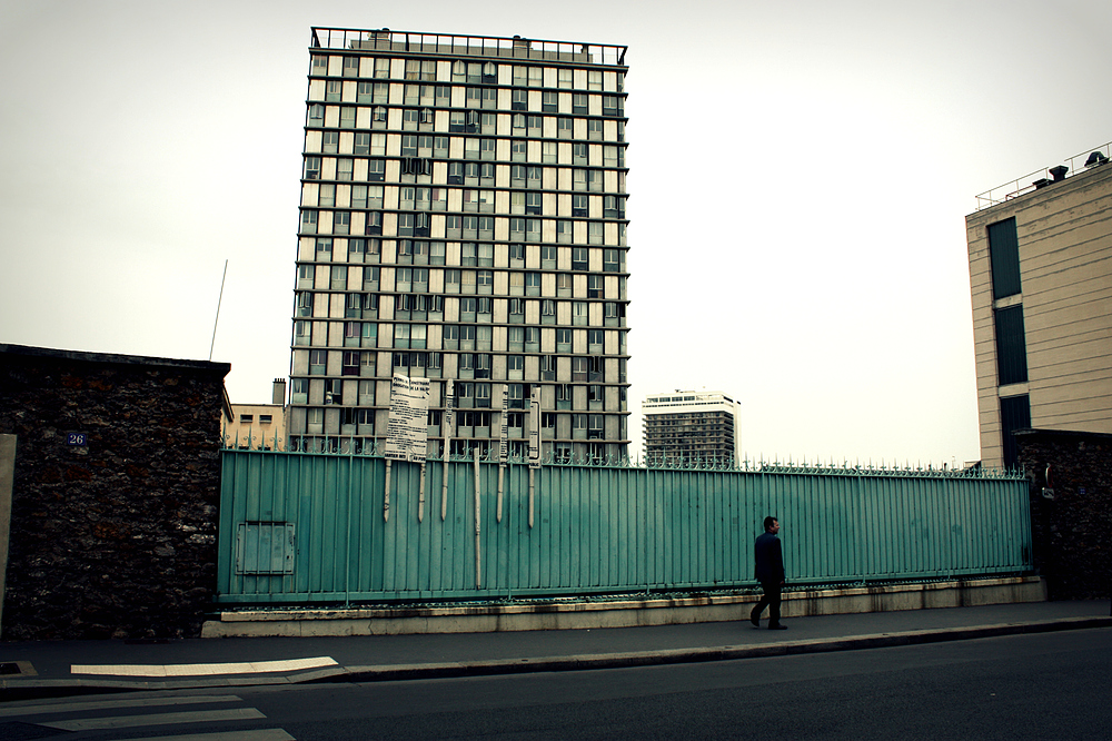 La première tour d'habitations de Paris (1960)