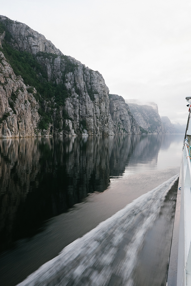 ferry lysebotn